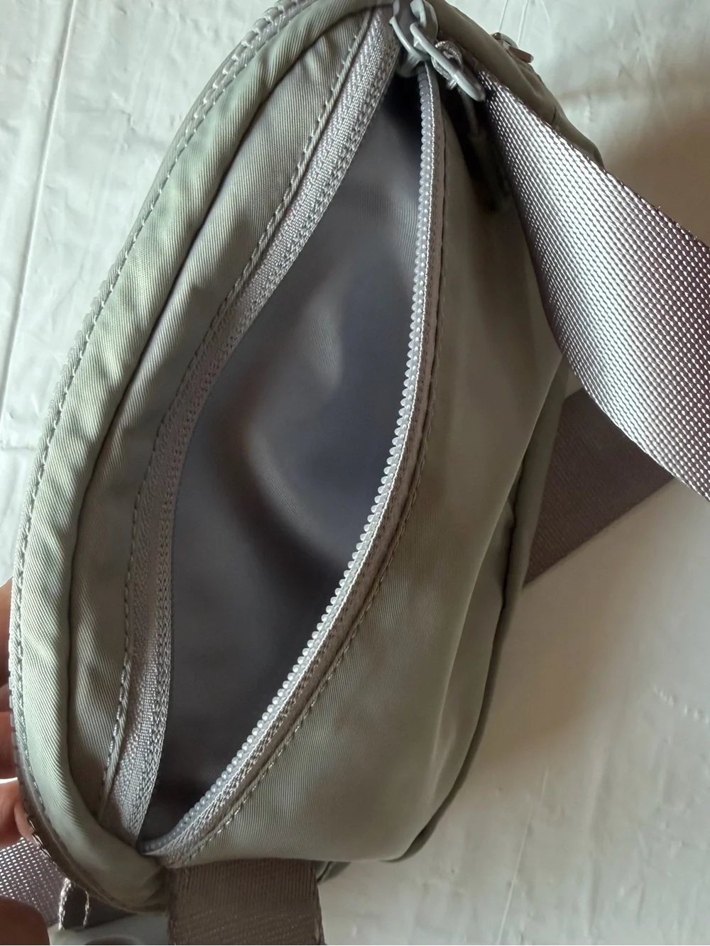 Lululemon-  Everywhere Belt Bag - 1L Grey Sage LU9AX2S